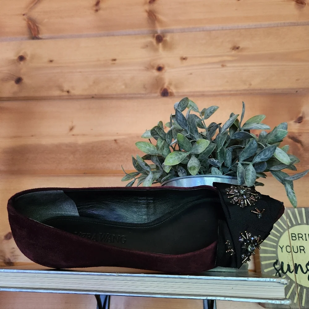 Vera Wang Suede Leather Point Toe Ballet Flats Flower Embellished Bead Bow Sz 6M